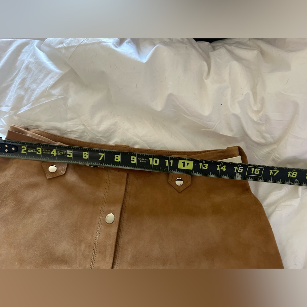 NWOT - Tara Jarmon Suede Mink Skirt - Picture 3 of 7